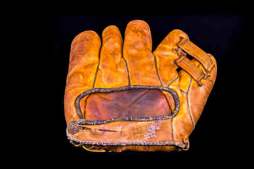 1940's Dubow Sporting Goods Baseball Glove