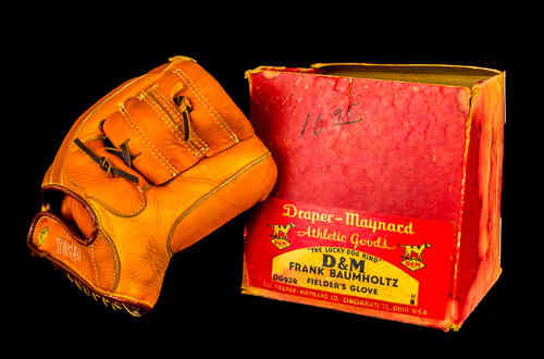 Draper-Maynard D&M "Frank Baumholtz" Fielder's Glove in Box