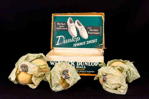 Warwick Dunlop Six-Ball Box with Five Tennis Balls
