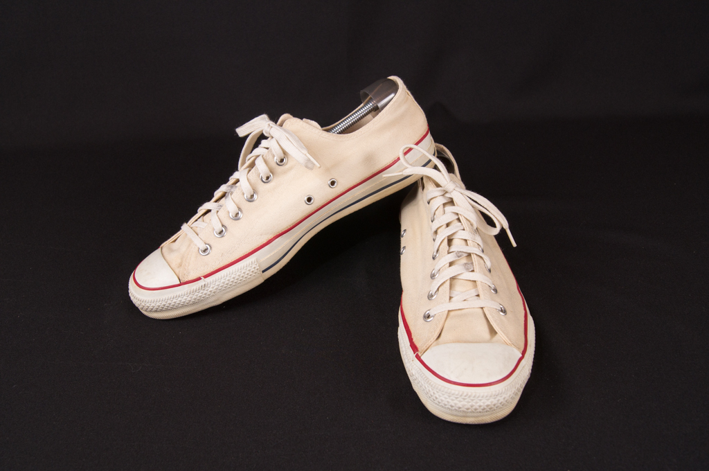ángel Grupo Conflicto 60s-70s White Converse All Stars Size 13